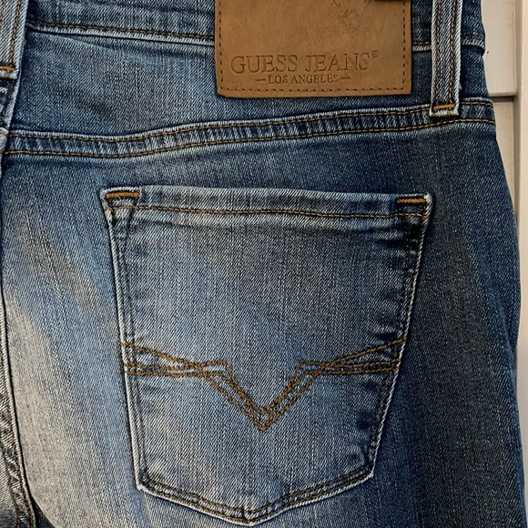 Men’s Guess jeans - Picture 5 of 6